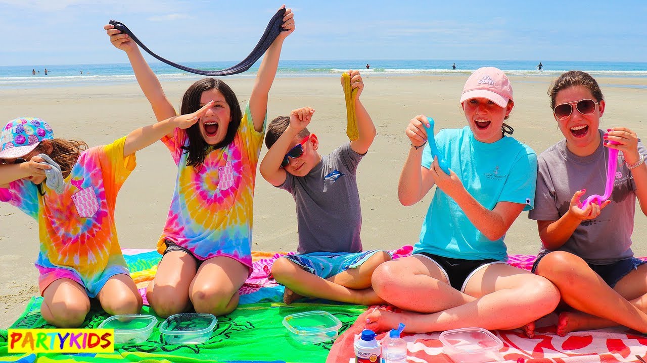 MAKING SLIME AT THE BEACH! (BEACH SLIME)
