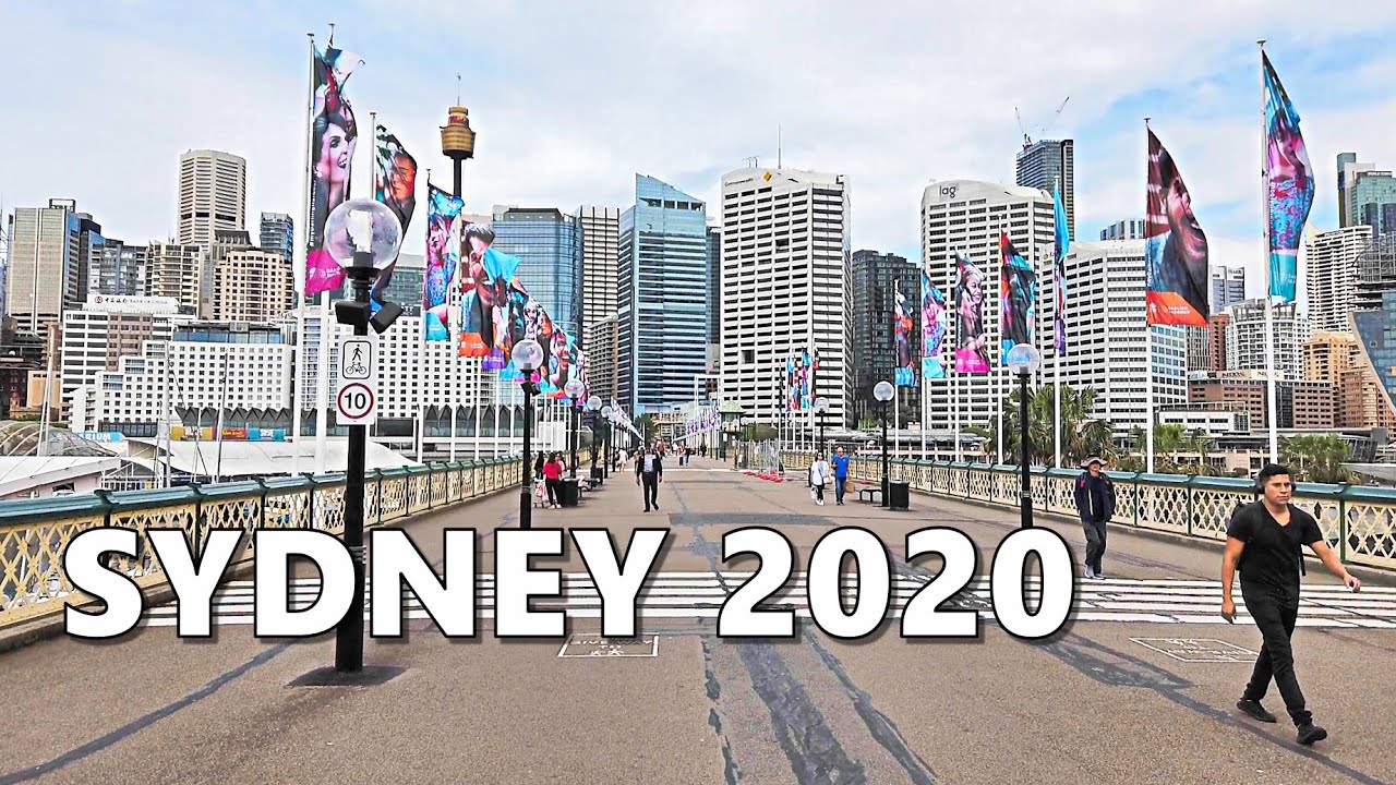 Walking To SEA LIFE Sydney Aquarium, WILD LIFE Sydney Zoo & Madame Tussauds - Darling Harbour SYDNEY