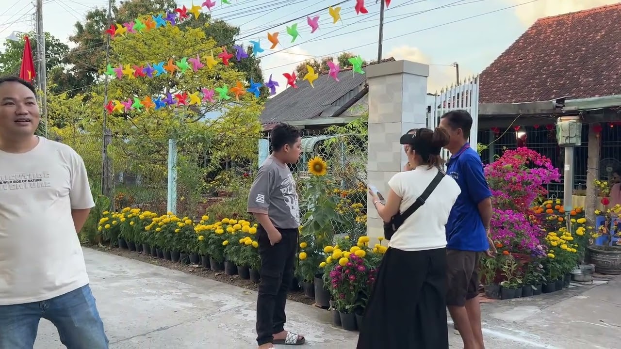 M3 tết đi chơi nhà Chị Ba 