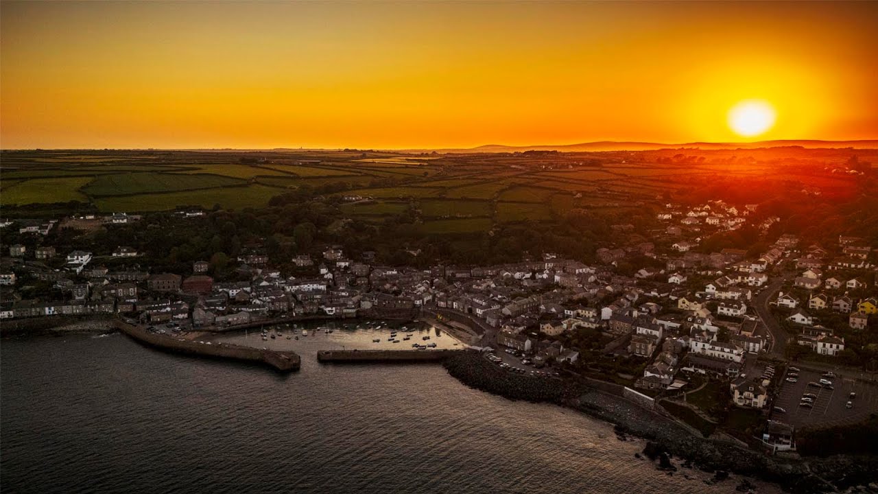 Sunset at Mousehole Harbour | Relaxing Drone Footage
