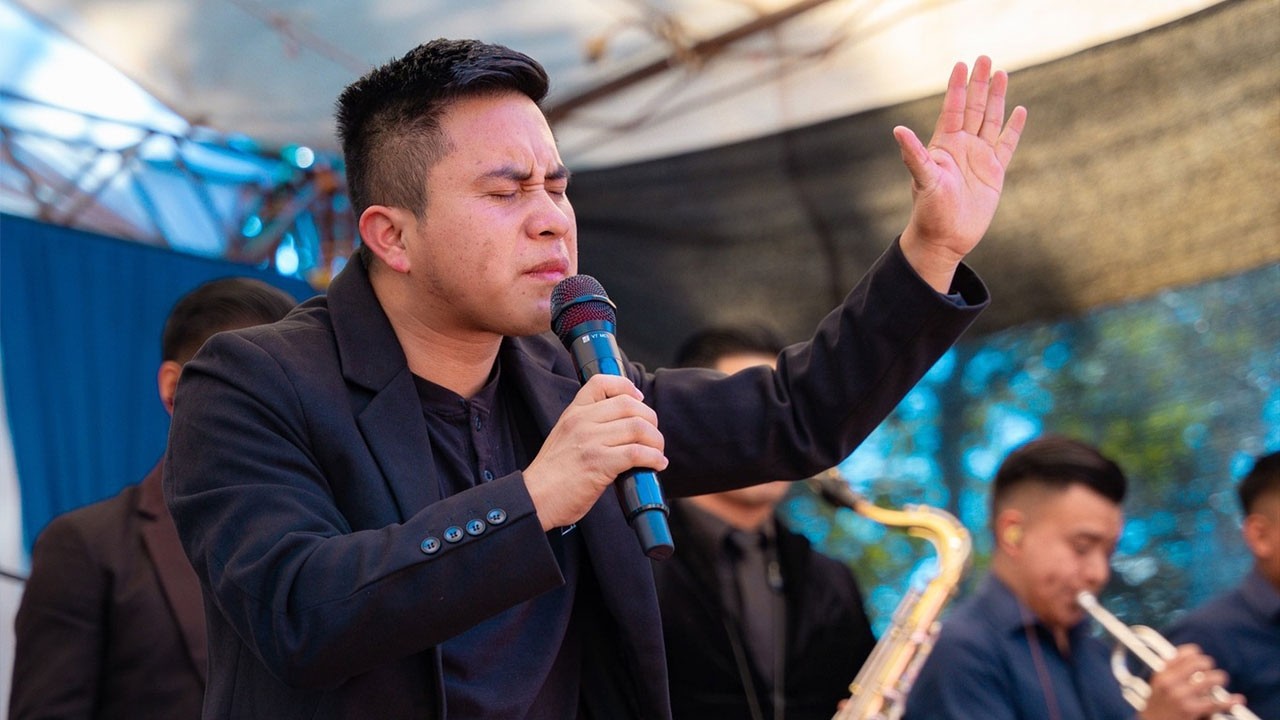 Quien me puede dar perdón Wayner Rodriguez 🌍y su grupo Alabanzas en el cielo