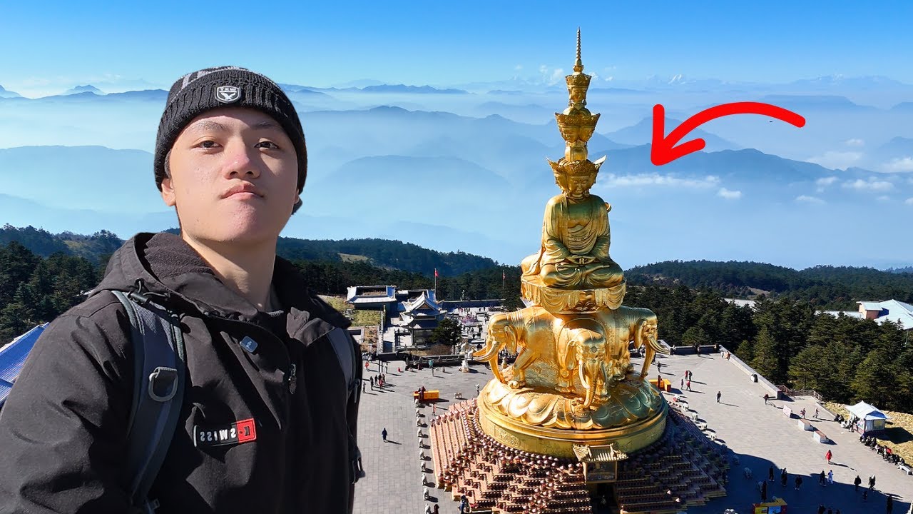 Sneaking Into The Most SACRED Mountain In China 🇨🇳