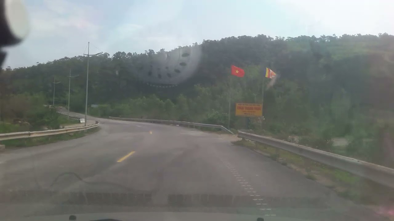 Đường tránh Kỳ Anh lên Hoành Sơn quan.