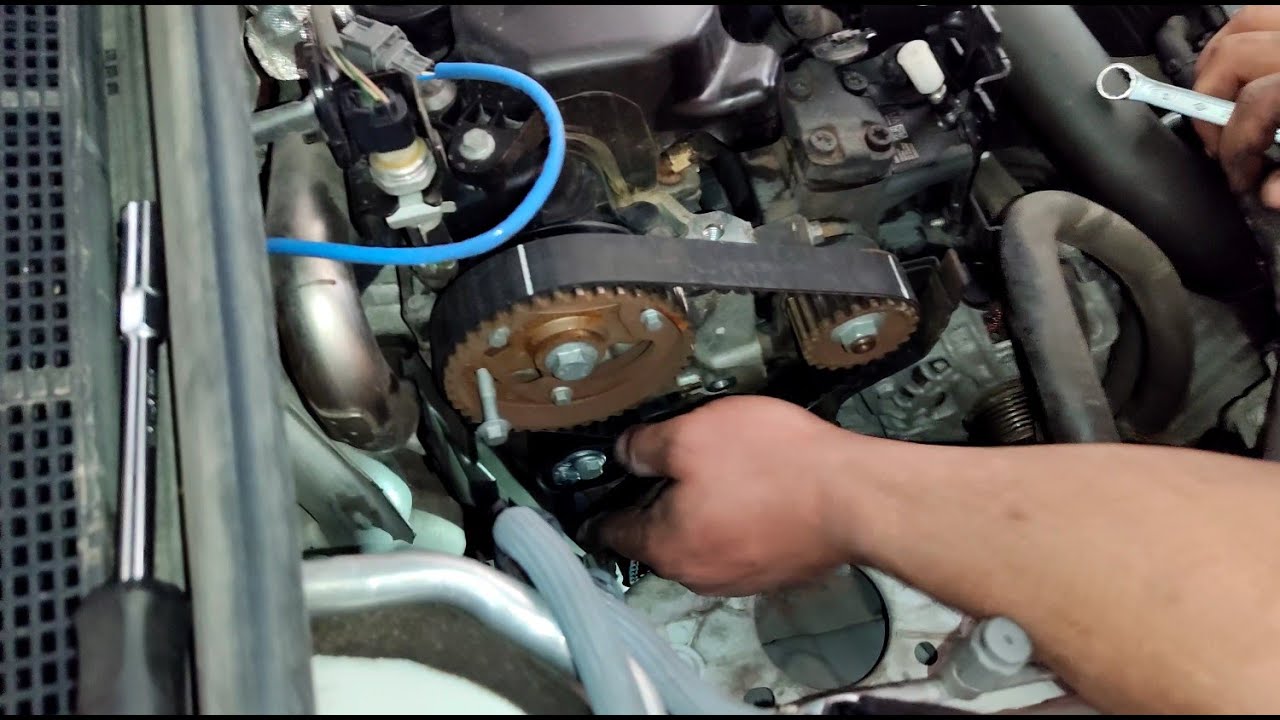 Renault Megane Triger ve Aksesuar kayışı değişimi