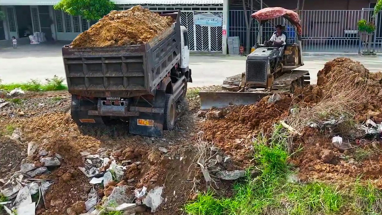 Starting a New Project Power! Dozer D20 LANDFILL Delete Deep CANAL Use Strong Bulldozer & 5Ton Truck
