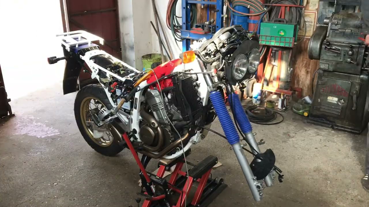 HONDA AFRICA TWIN XRV 650 RD03 1988 FULL RESTORATION REBUILD