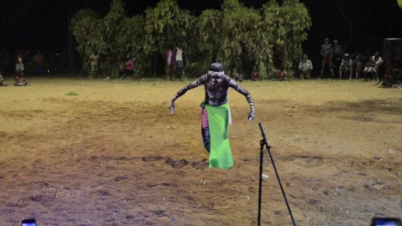 Chooky Dancers - Closing Dance - Mornington Island Festival 2013