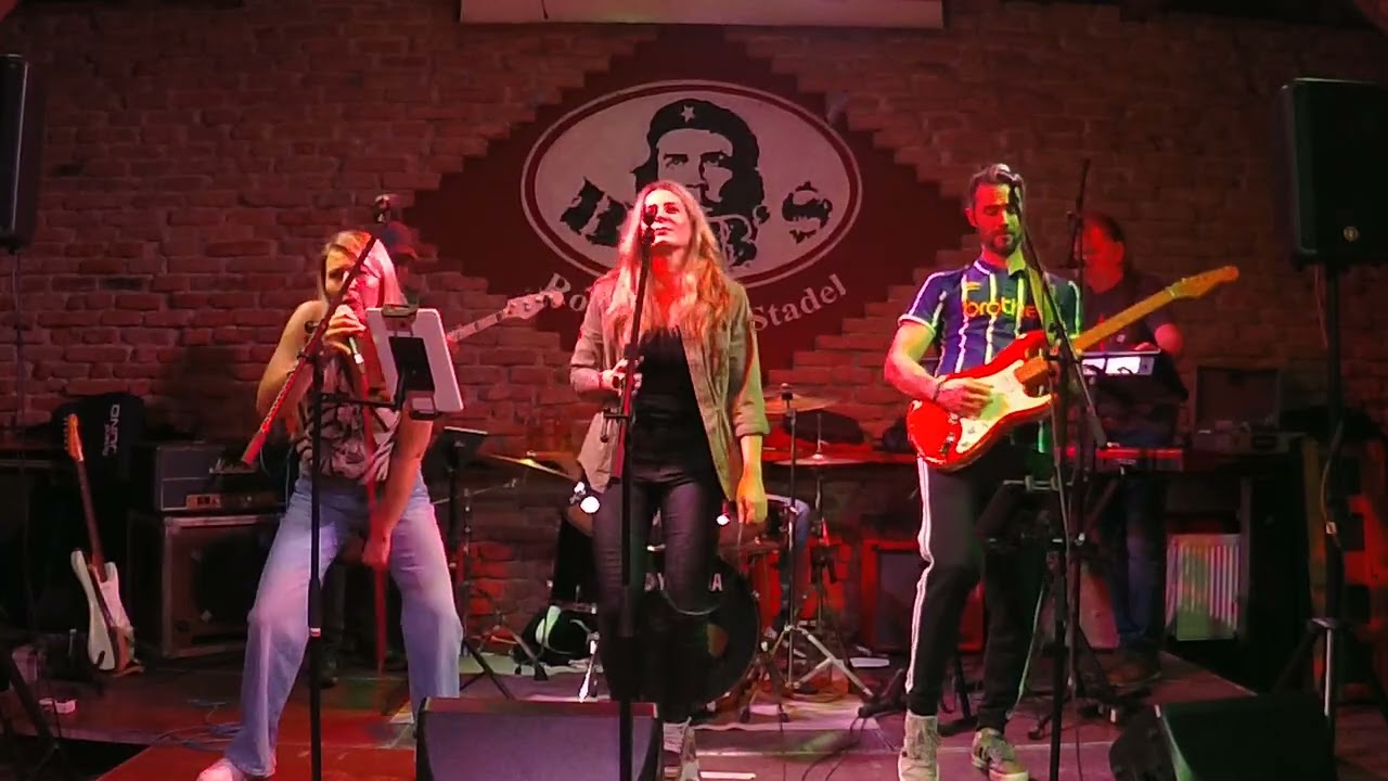 Stonehenge: Black Velvet (Alannah Myles)