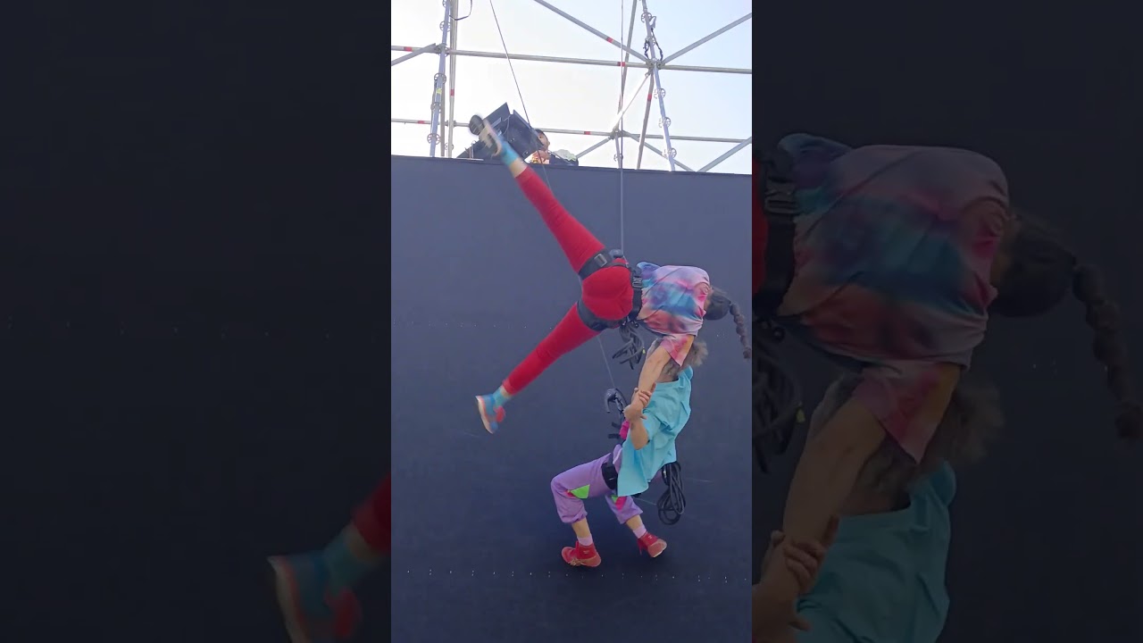 danse verticale www.laterrateral.be отчаянные вертикально двигаются
