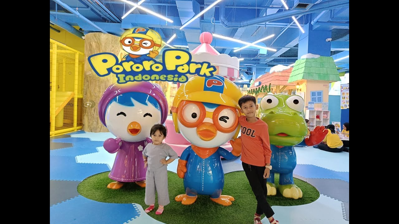FAIZ FAIZA BERMAIN DI PLAYGROUND PORORO PARK INDONESIA // INDOOR PLAYGROUND - LIBURAN SEKOLAH