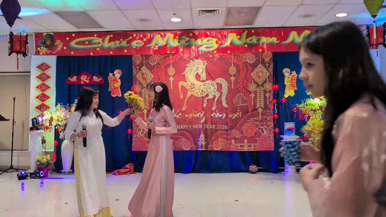 6- Song ca (Mừng Nắng Xuân Về). Trình diễn: Chị Kathy Hằng và chị Nương