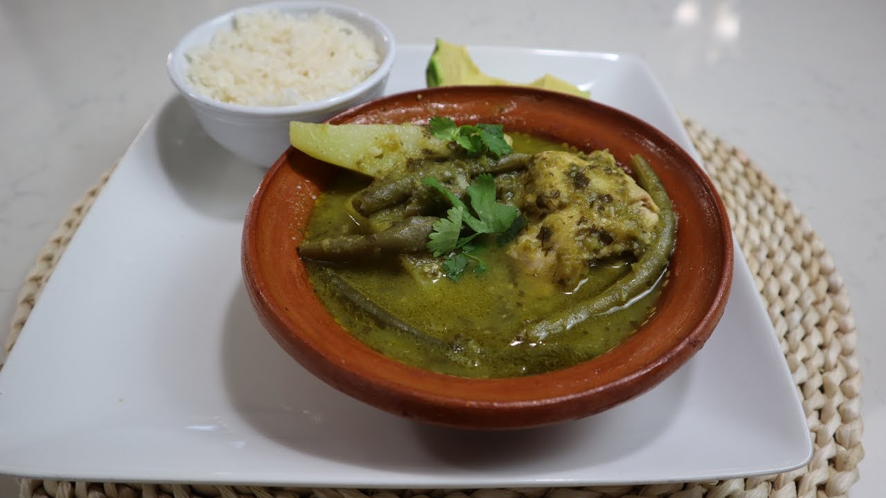 Jocón de pollo, platillo típico de Guatemala #Jocon #jocondepollo #platillotipicodeguatemala
