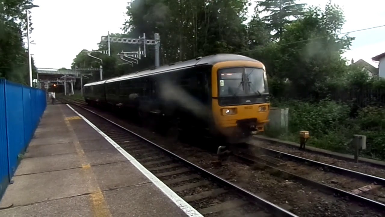 Trains at Reading West station 1/6/19