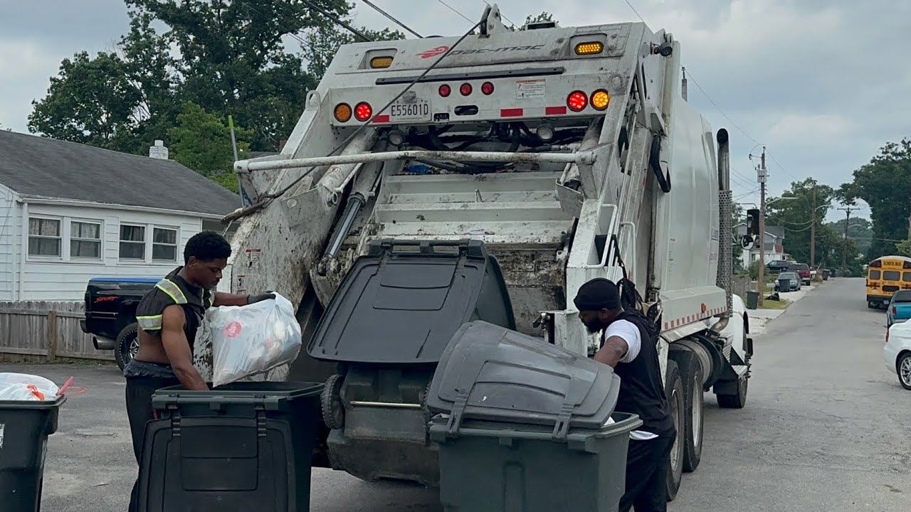 Kenworth Pac Mac Rear Loader Garbage Truck