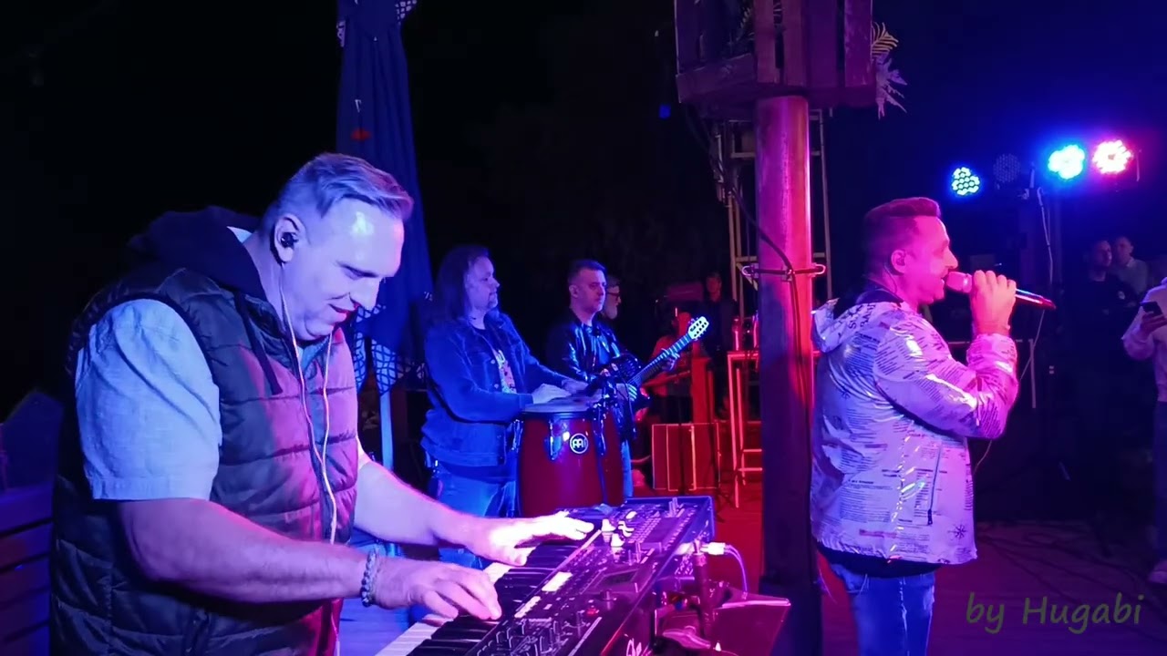 V-tech buli Mindszenten a  Tiszai Szabadstrandon, a Bárka Terasz szervezésében.