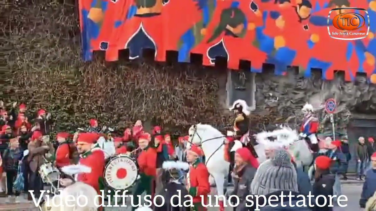 Giovedì Grasso 2026: disarcionato Ufficiale dello Storico Carnevale di Ivrea 