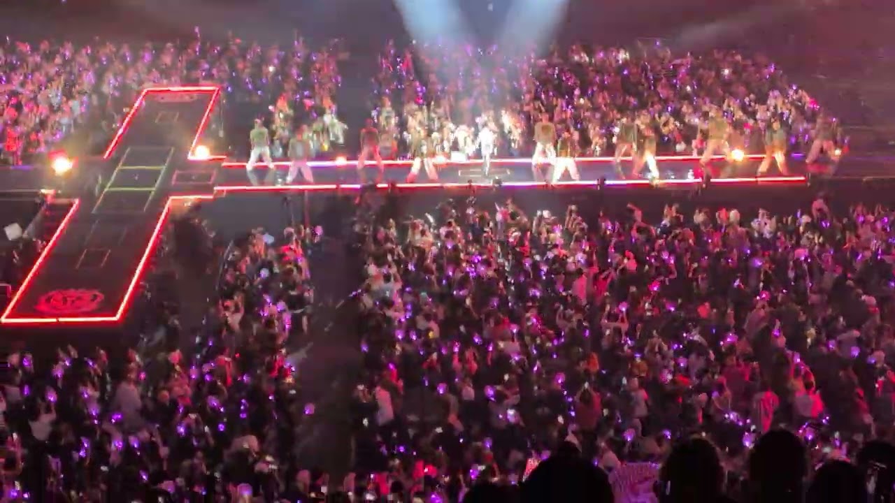2026/01/01  浜崎あゆみ 2025-2026 カウントダウンライブ３曲撮影ＯＫ