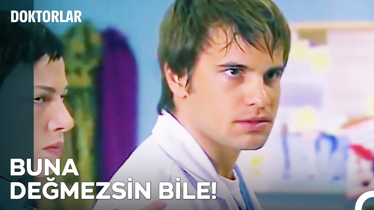Sen Doktorluktan Ne Anlarsın Ki? - Doktorlar