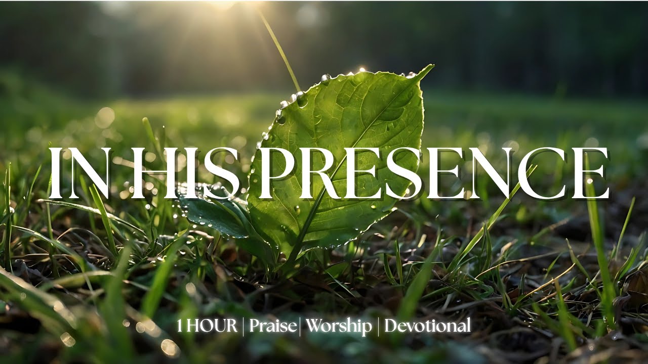 IN HIS PRESENCE | Soaking Worship - Piano Instrumental - Prayer and Devotional.