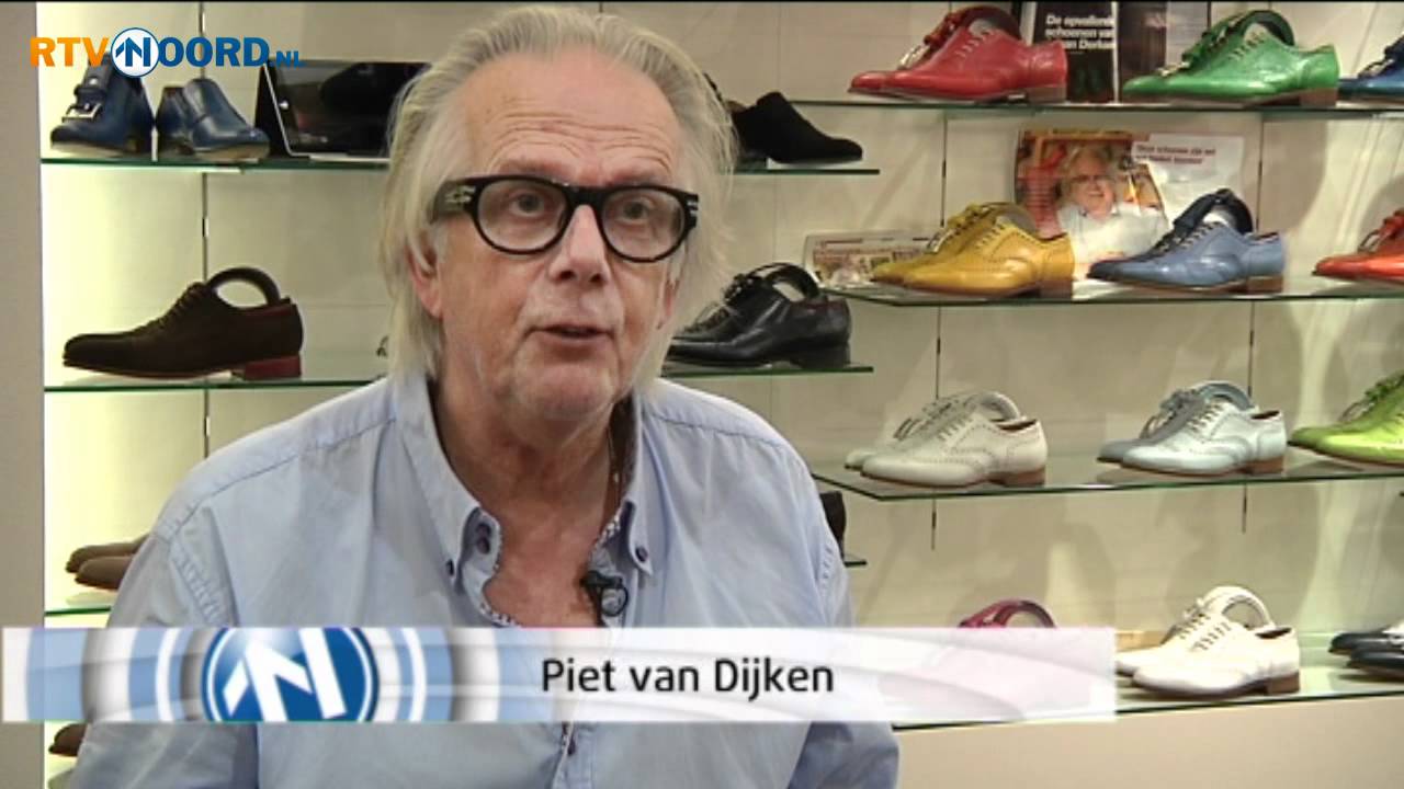 Run op felgekleurde schoenen van Jan Palmen