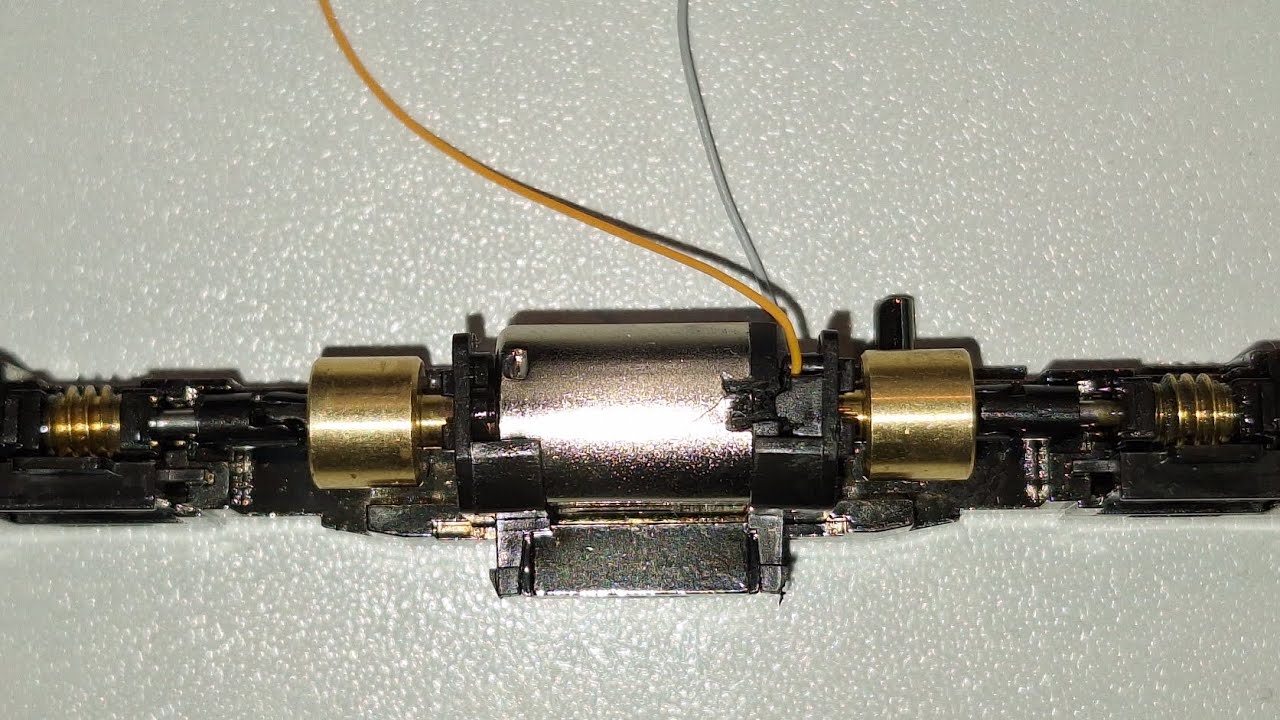 Tutorial: Einbau eines Glockenankermotors in ein Hobbytrain-Motor-Chassis