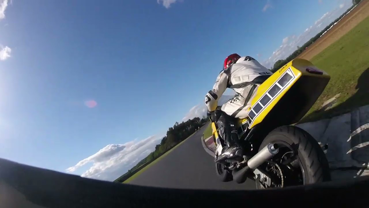 Croft race 3 NLR 25 Crashed CB500