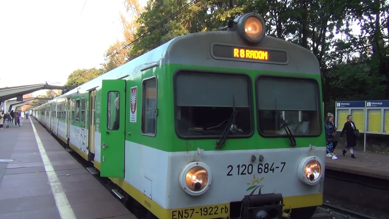 Warszawa Powiśle PKP Pociągi Koleje Mazowieckie oraz PKP Intercity Popołudniowy Szczyt Komunikacyjny