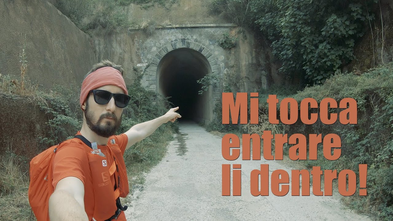Mi infilo in una galleria buia e spaventosa!!! | Di corsa sulla ferrovia abbandonata