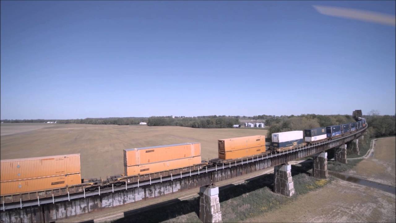 Drone video of the CSX Railroad Bridge over the Ohio River at Henderson, KY