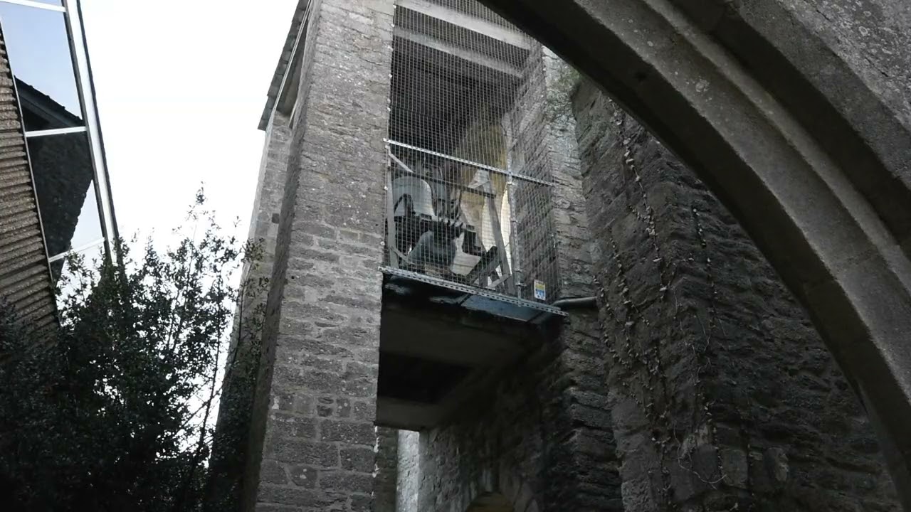 Bells of Brittany: Église St Sauveur de Locminé