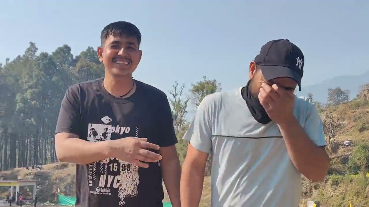 आज गए हम कंडरा मैच खेलने और प्रीतम भाई ने की तूफानी बल्लेबाजी।।