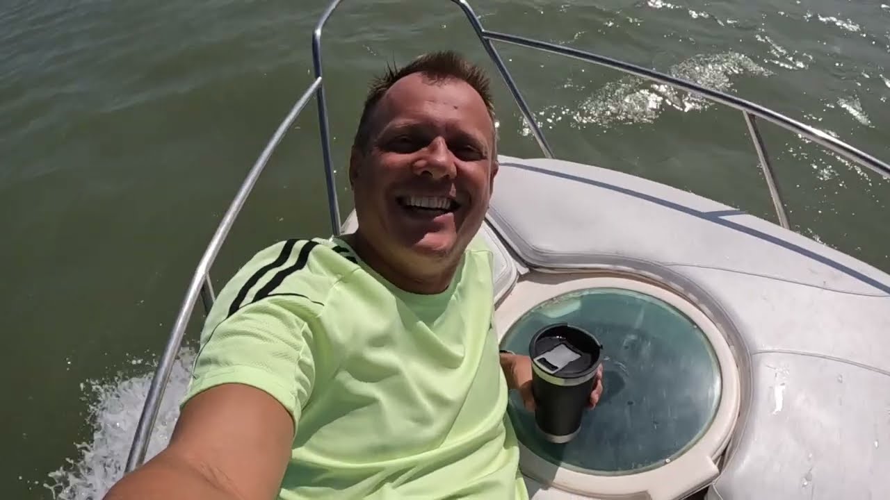 Duas lanchas e um jetski