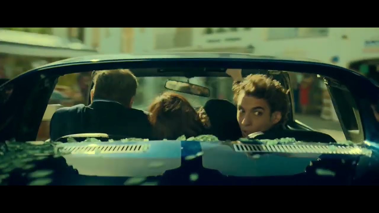 Selim Clayssen. (Jerome)  LOS FARAD.  AMAZON PRIME.  Oscar (Miguel Herran)