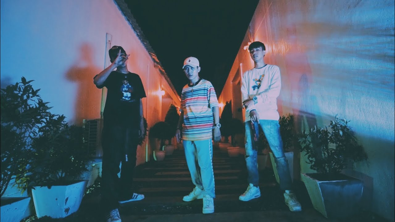 FLEXTAO - แบงค์ร้อย(BANK100) Feat. NICKNAME & MERSISZ  [ Official MV ]
