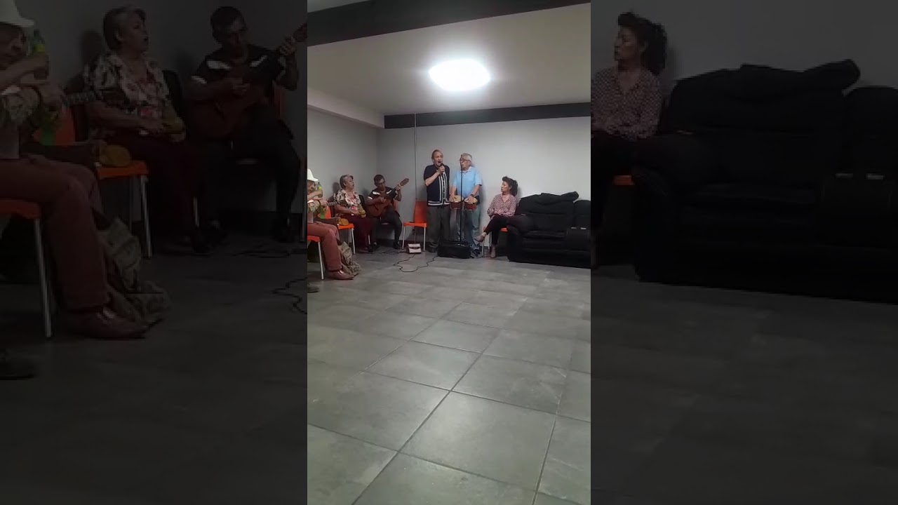 Papá cantando en la bohemia. 2026.