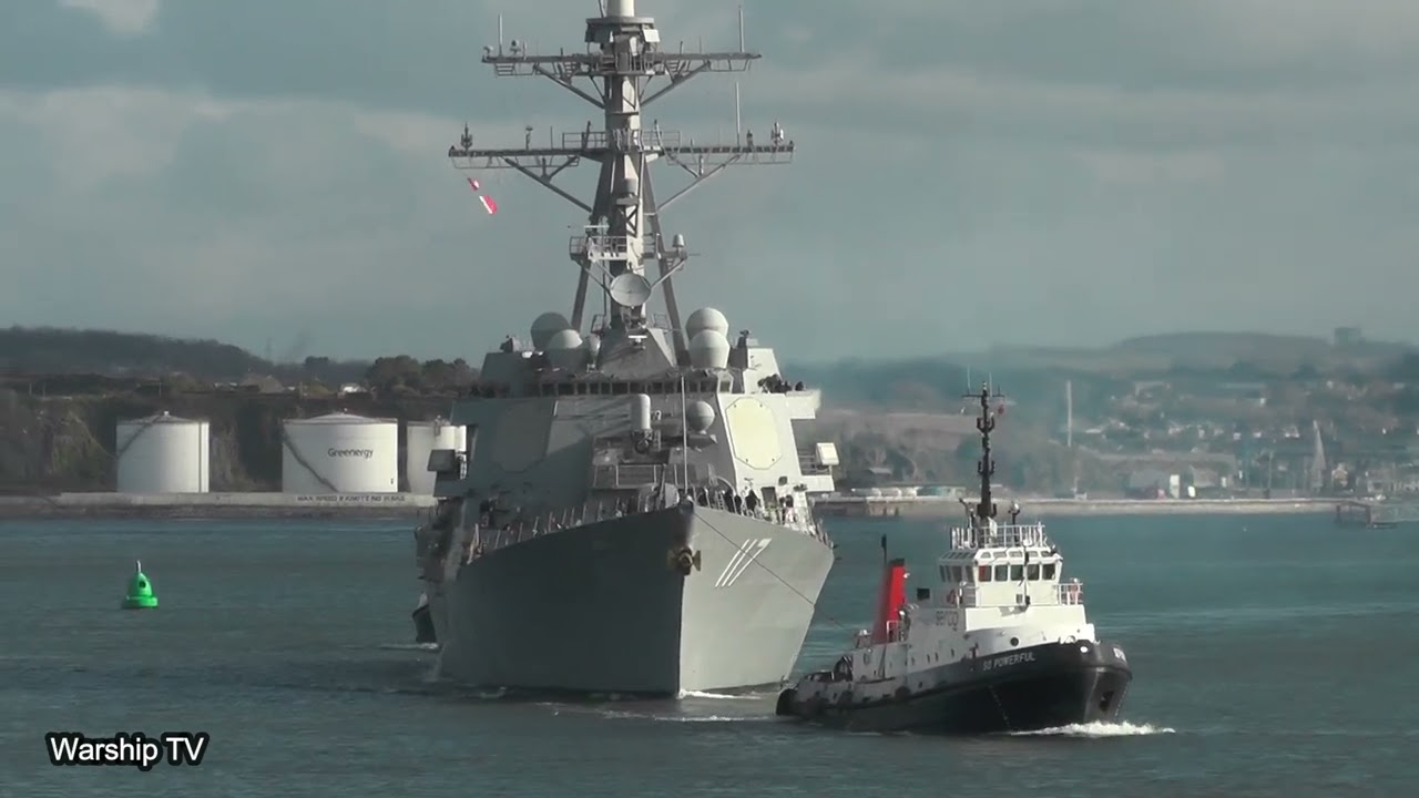UNITED STATES NAVY USS PAUL IGNATIUS DDG-117 ENTERS DEVONPORT NAVAL BASE AT DEVILS POINT 18-11-22