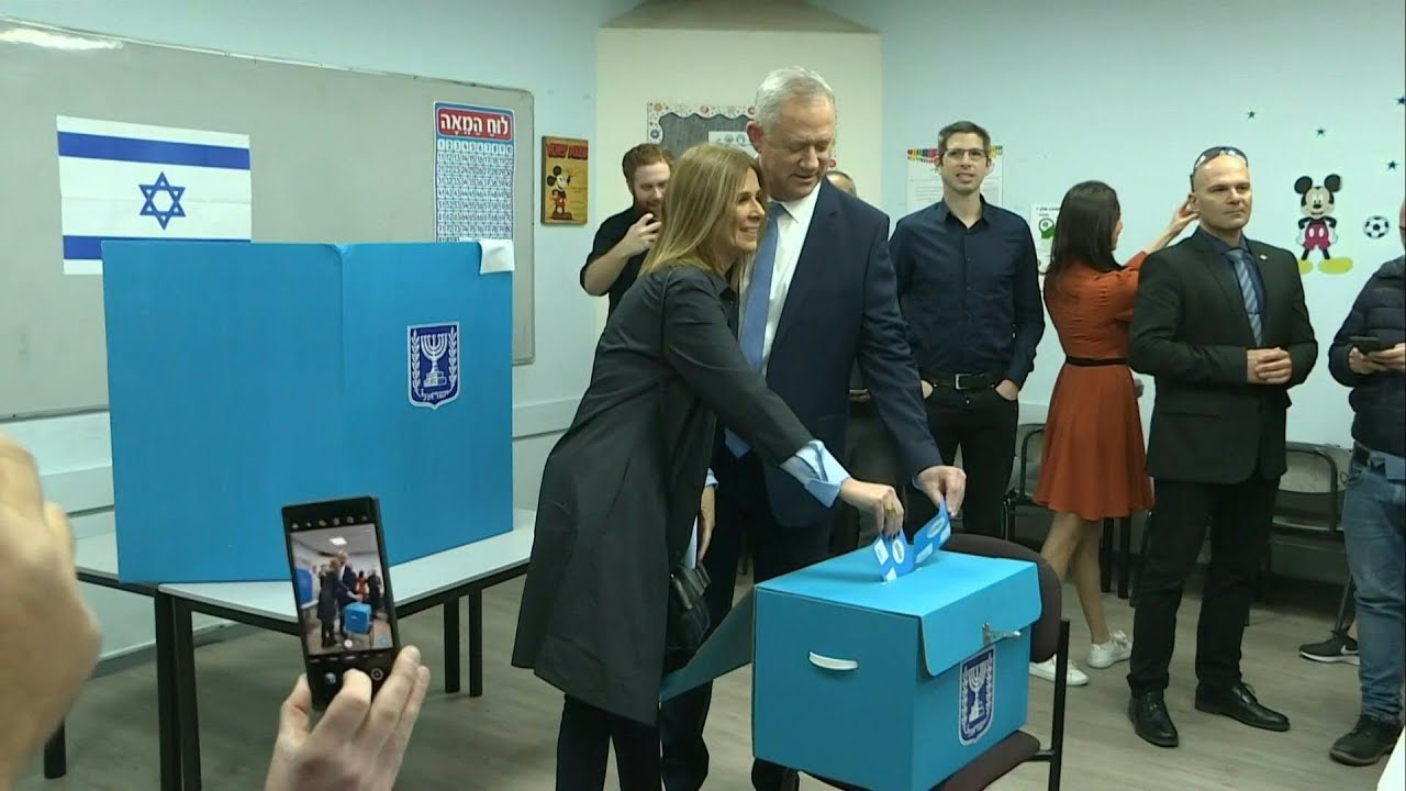 Netanyahu's main challenger Benny Gantz casts his ballot | AFP