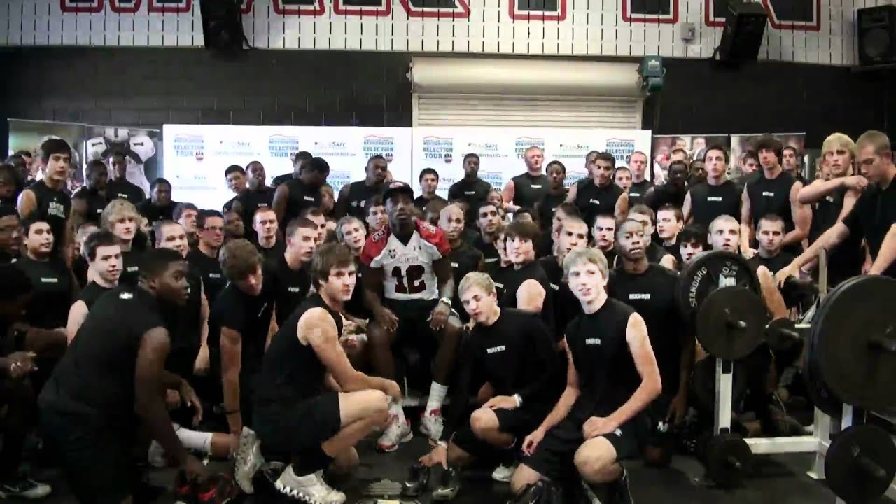 Devonte Fields and the Martin High School Football Team Break It Down