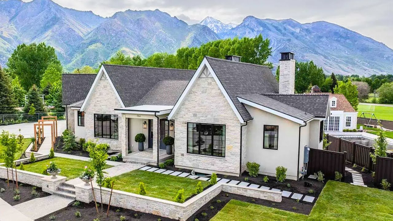 $3,500,000 Utah Custom Home with Stunning Mountain Views