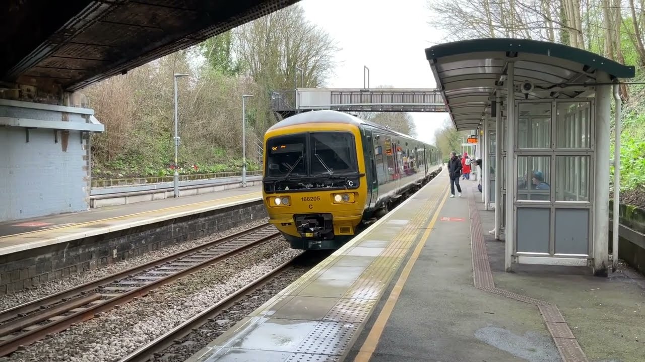 Trains at Keynsham 12/3/26