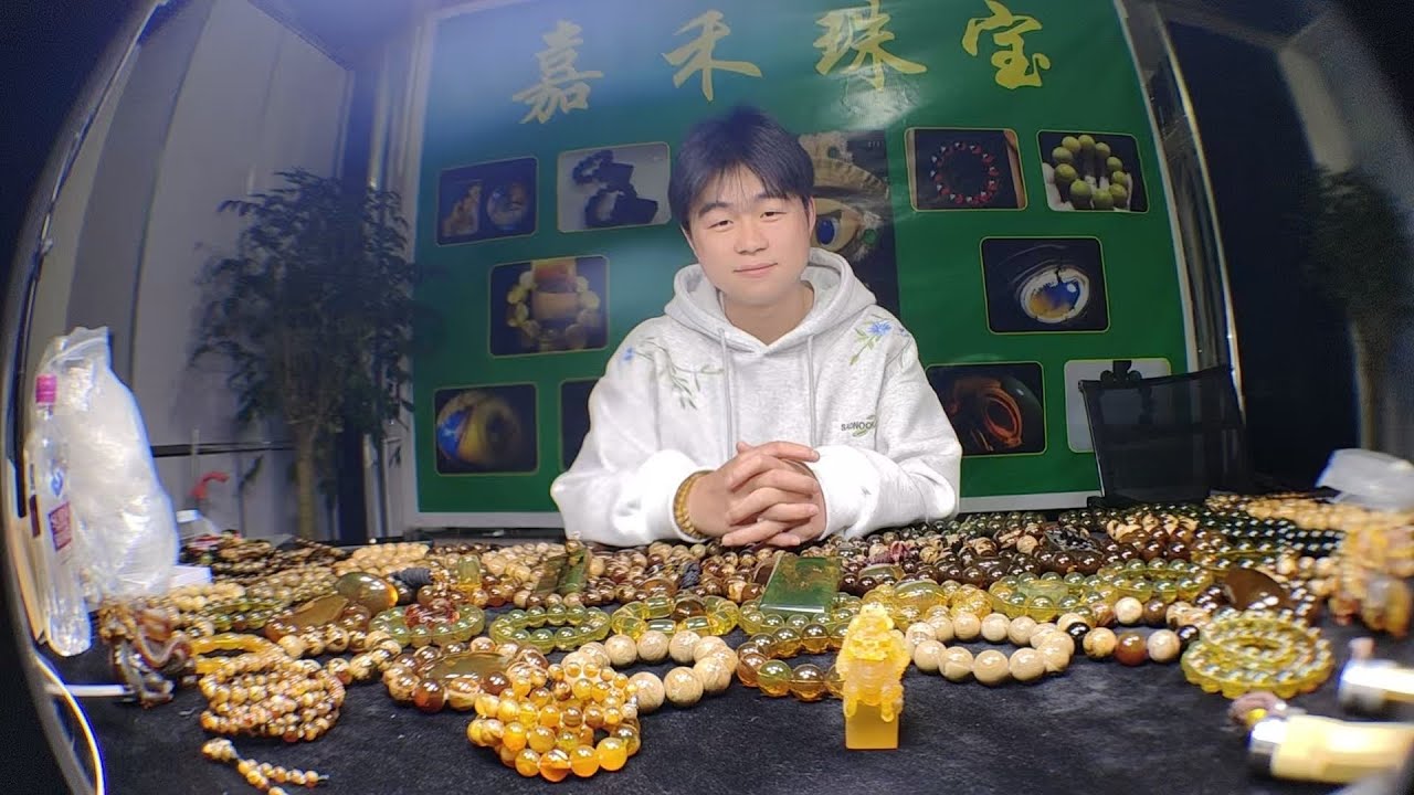 一手缅甸琥珀.翡翠源头资源，一手资源货主来袭.假一罚万不是噱头！#琥珀 #翡翠 #翡翠珠宝 #蜜蜡