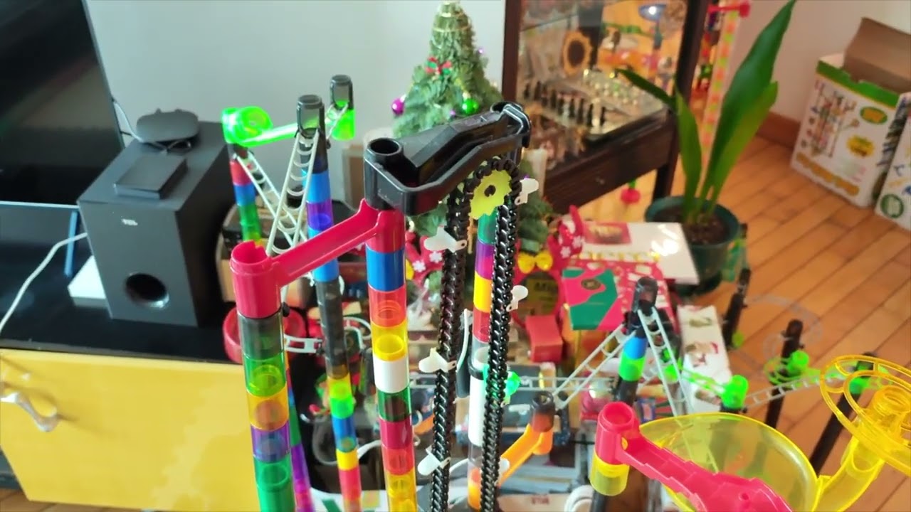 CHRISTMAS MARBLE RUN 2022!