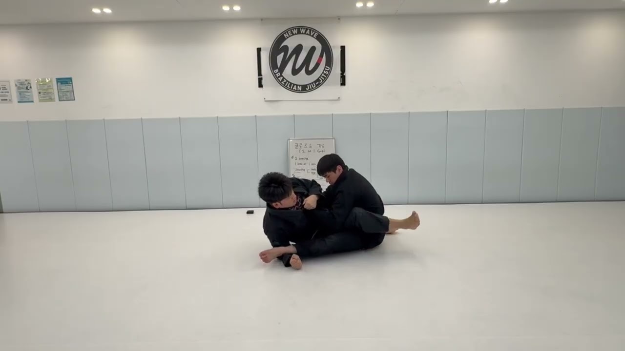 클로즈가드 엔트리: 1 Knee on 1 Knee down 상태에서의 기술 시연