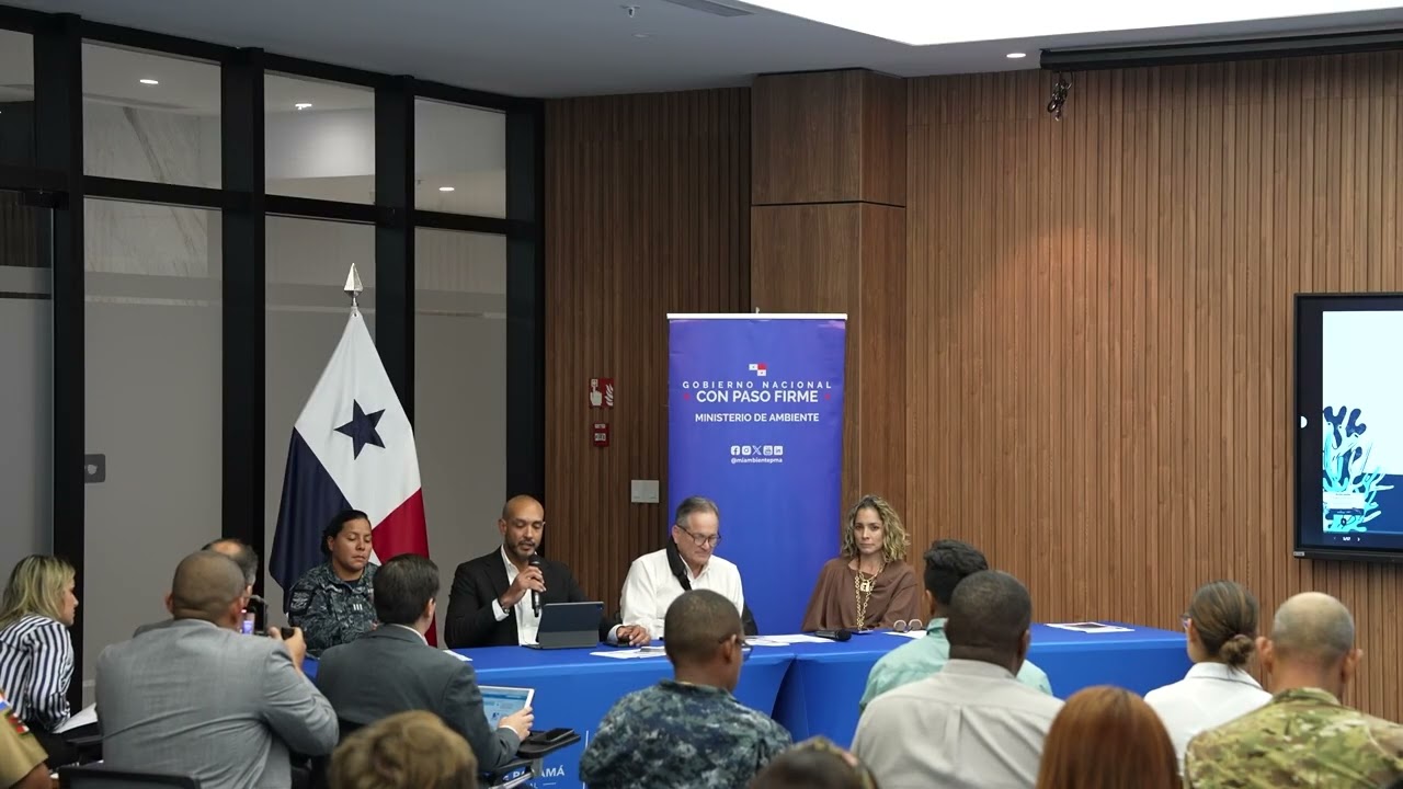 MiAMBIENTE orienta y capacita a tour operadores para garantizar el respeto a las ballenas