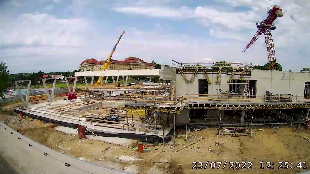 Krytý Bazén Louka - průběh stavby