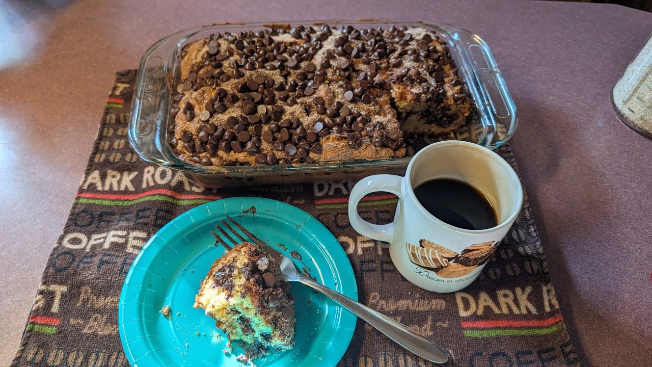 Easy & Quick Chocolate Chip Cake ☕