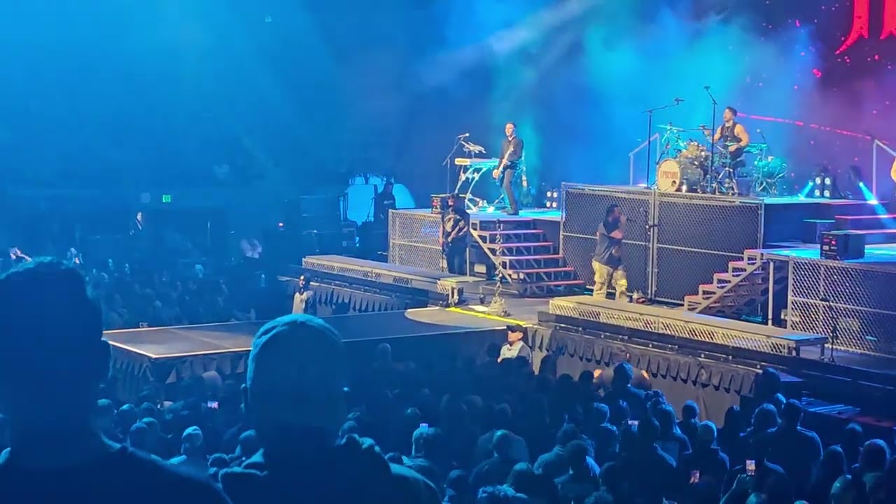 I Prevail- There's Fear In Letting Go- Live In Fort Wayne IN