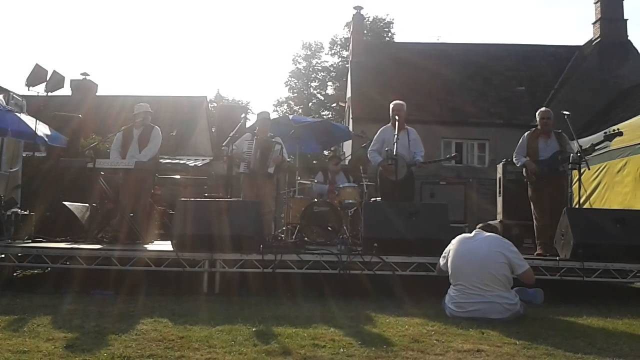 The Wurzels - Don't Tell I, Tell 'ee