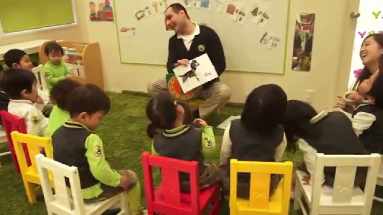 Hickory Dickory Dock Phonological Awareness at Aiwin