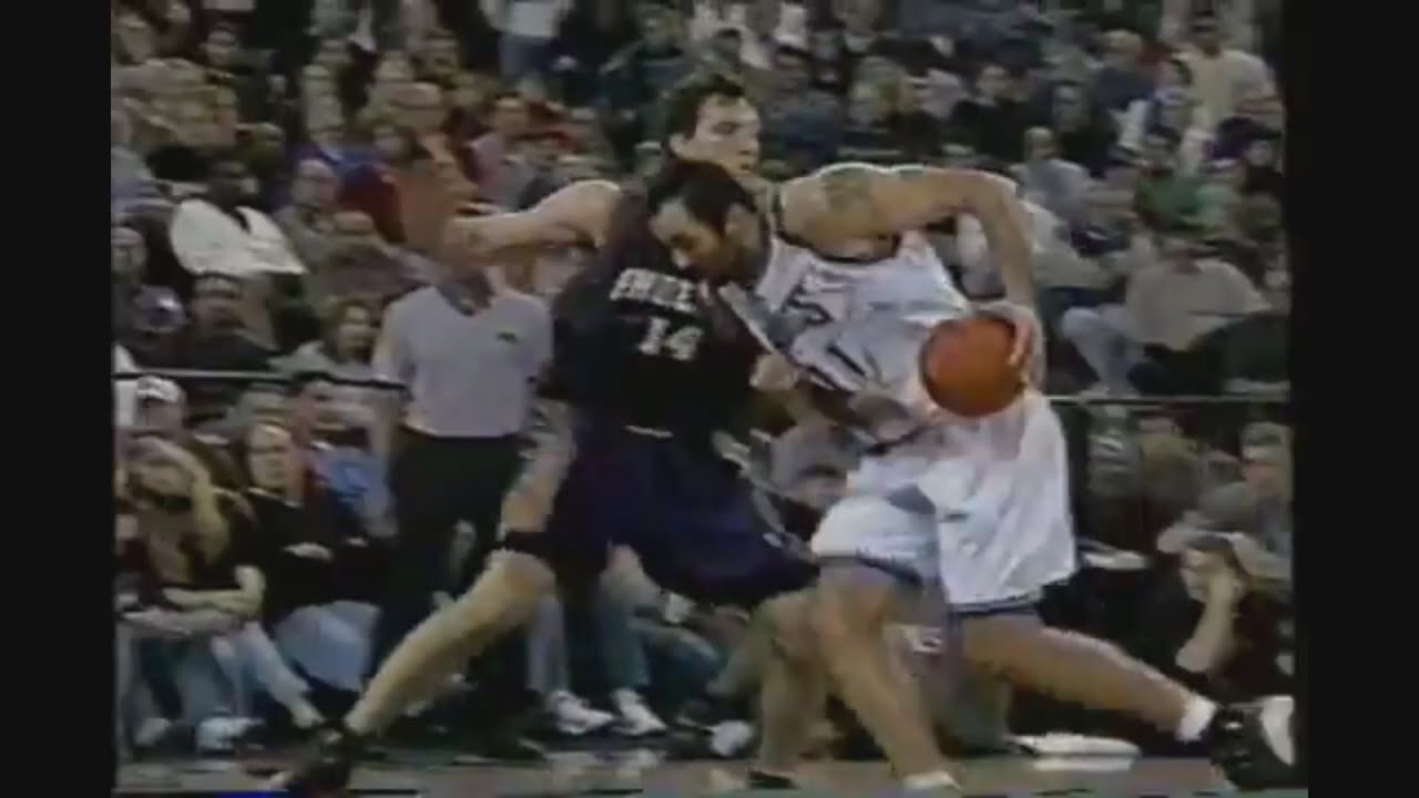 Vlade Divac Career-High 34 Points 6 Ast Vs. Suns, 2000-01.